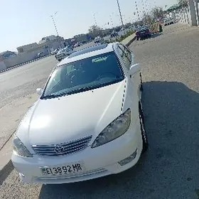 Toyota Camry 2004