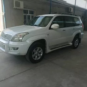 Toyota Land Cruiser Prado 2005