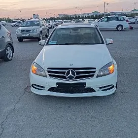 Mercedes-Benz C300 2010