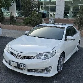 Toyota Camry 2012