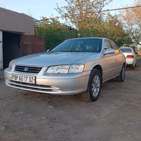 Toyota Camry 1999