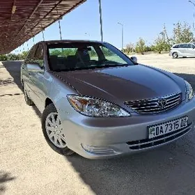 Toyota Camry 2004