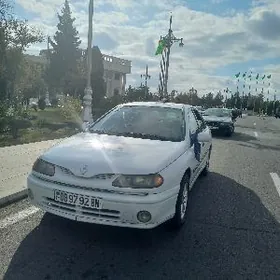 Renault Laguna 1 2000