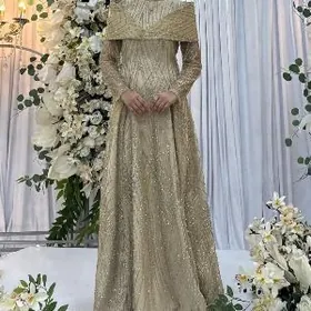 Veçerni toý koynek