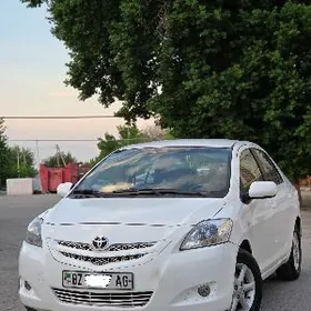 Toyota Yaris 2009