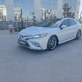 Toyota Camry 2020