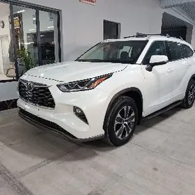 Toyota Highlander 2022