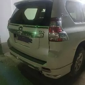 Toyota Land Cruiser Prado 2014