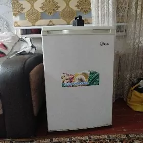 холодильник " Midea"