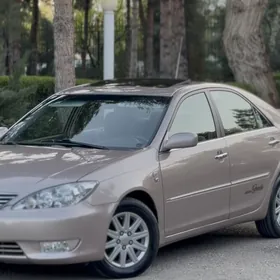 Toyota Camry 2005
