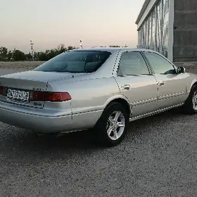 Toyota Camry 2001