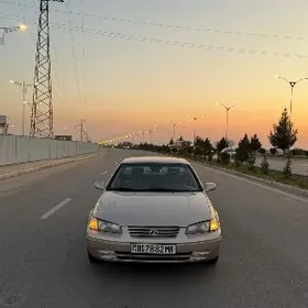 Toyota Camry 1997