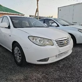 Hyundai Elantra 2011