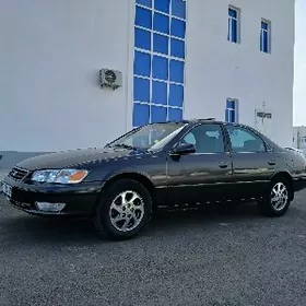 Toyota Camry 2000