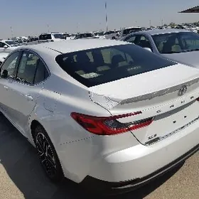Toyota Camry 2025