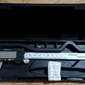 Штангенциркуль электронный