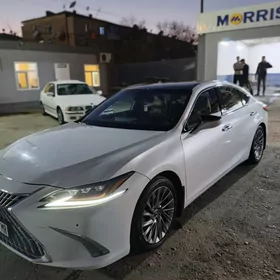Lexus ES 350 2020