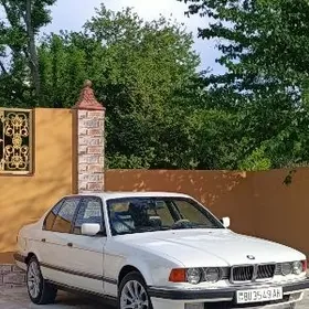 BMW 7 Series 1992