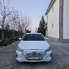 Hyundai Elantra 2019