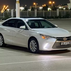 Toyota Camry 2017