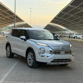 Mitsubishi Outlander 2022
