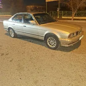 BMW 525 1989