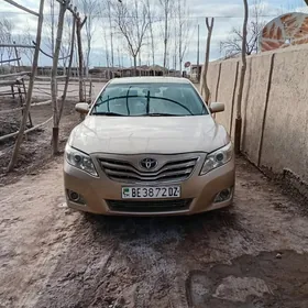Toyota Camry 2010