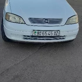 Opel Astra 2000