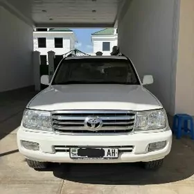 Toyota Land Cruiser 2000