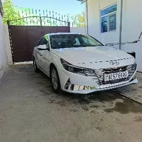 Hyundai Elantra 2021