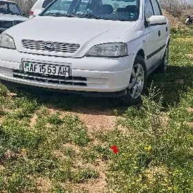 Opel Astra 2005
