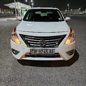 Nissan Versa 2017