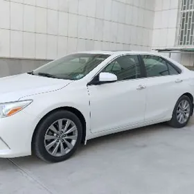 Toyota Camry 2017