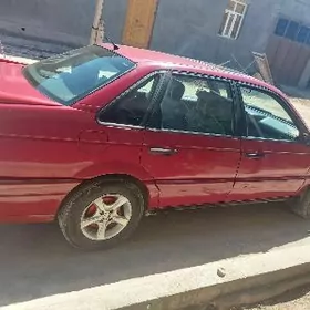 Volkswagen Passat 1990