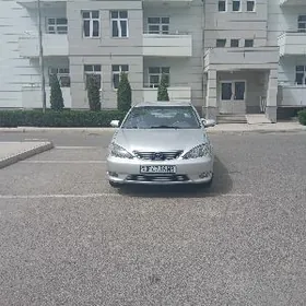 Toyota Camry 2004