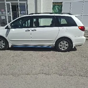 Toyota Sienna 2005