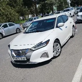 Nissan Maxima 2021