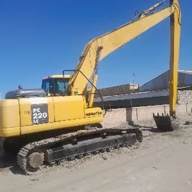 Komatsu PC210LC-11 2012