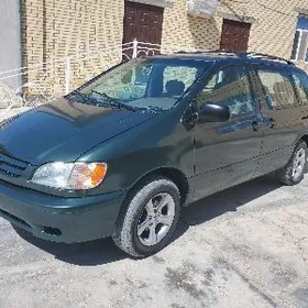 Toyota Sienna 2002
