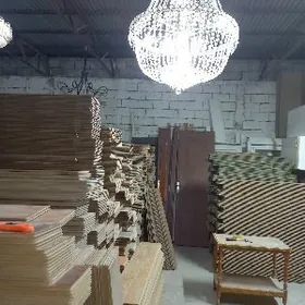 laminat parket gapy plintus