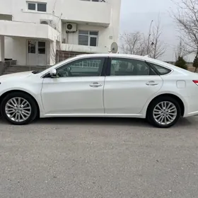 Toyota Avalon 2013