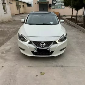 Nissan Maxima 2018