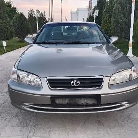 Toyota Camry 1999