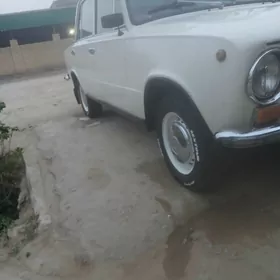 Lada 2104 1980