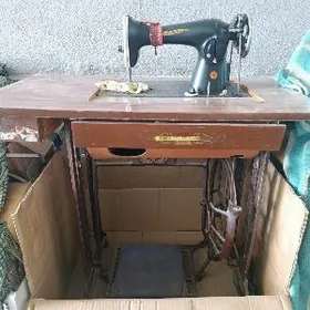 GADYMY AYAK TIKIN MAŞYN