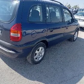 Opel Zafira 2001