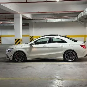 Mercedes-Benz CLA 2013