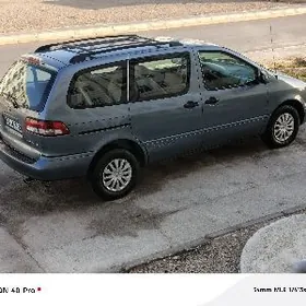Toyota Sienna 2000
