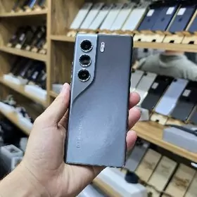 TEHNO CAMON 40 PRO