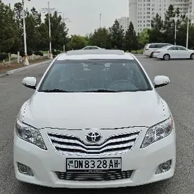 Toyota Camry 2011